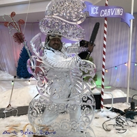 Thumb_snowman_7ft_of_swirly_awesomnes_ice_sculpture18
